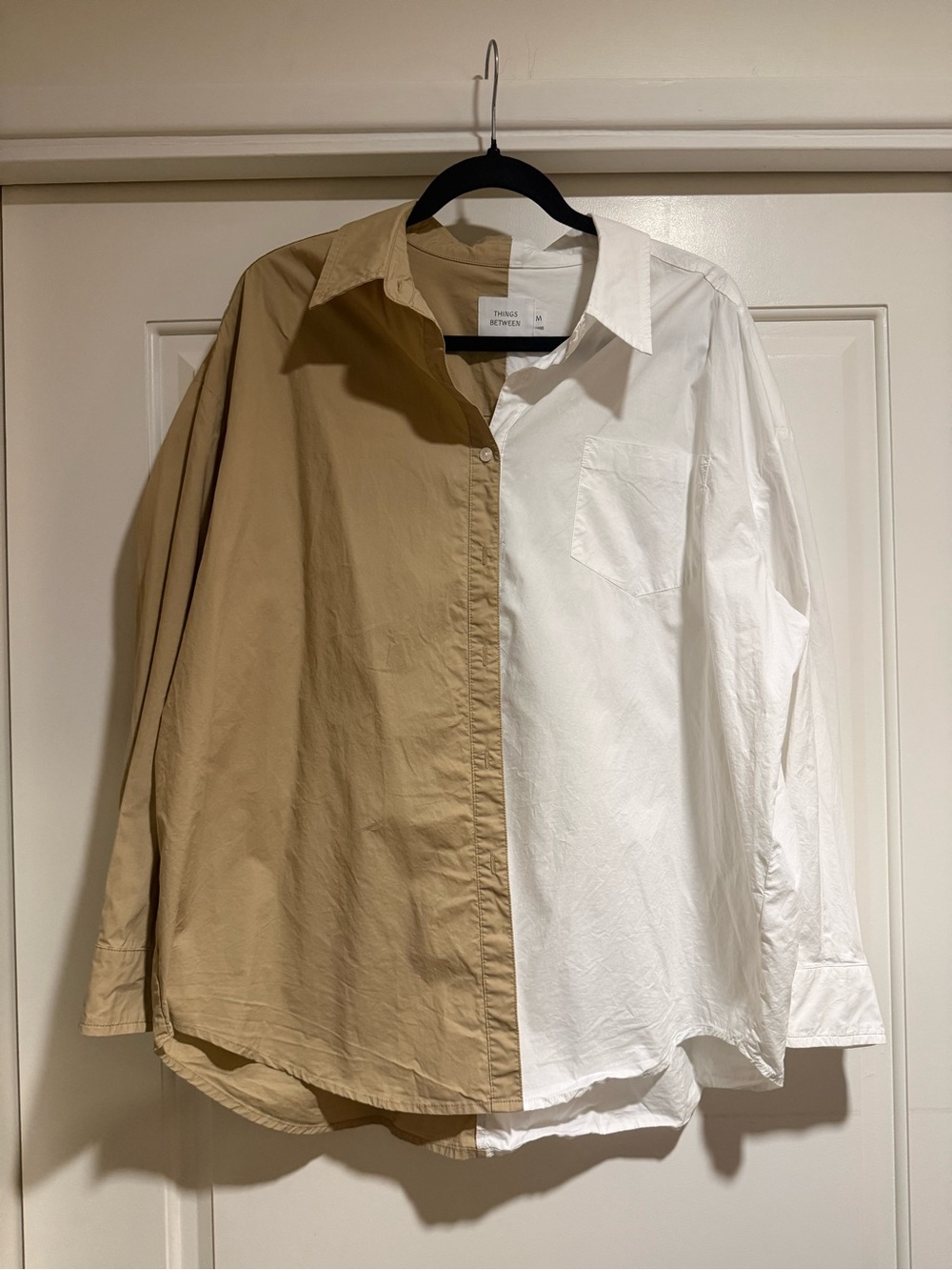 THINGS BETWEEN Two-Tone Beige Oversized Button-Down Shirt (M)